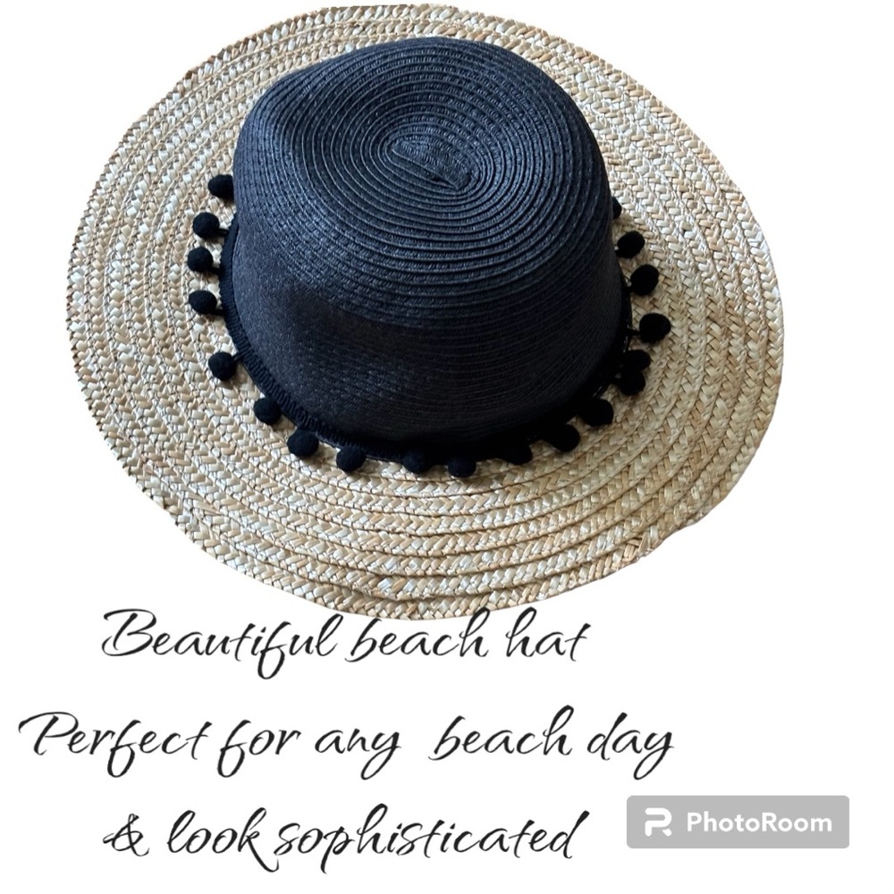 EUC Stylish Black and Tan Beach Hat OS